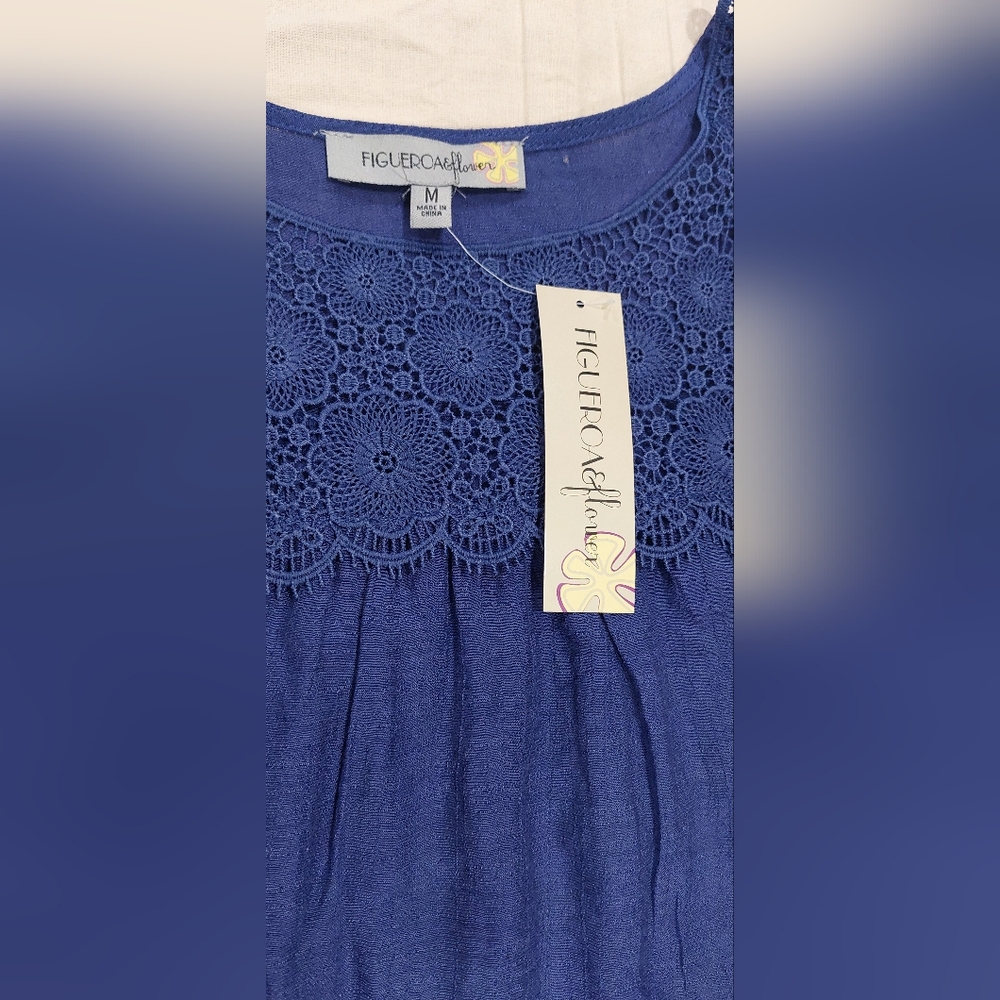 Chic Navy Lace Detail Blouse - Picture 7 of 7